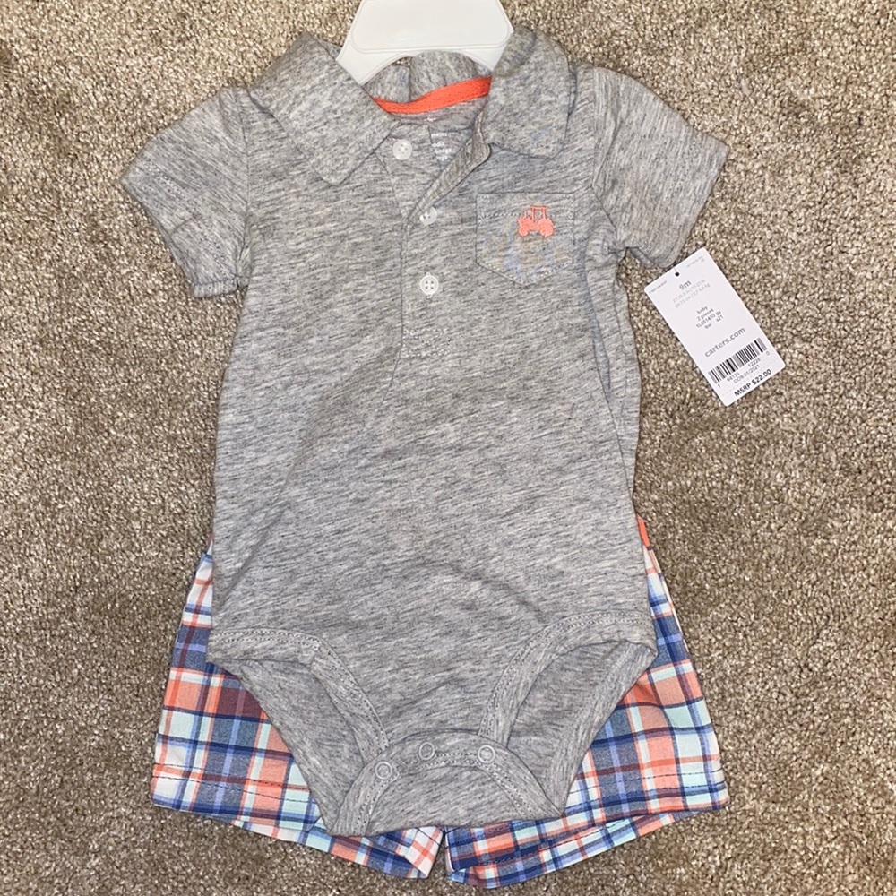 NWT Carter’s matching outfit